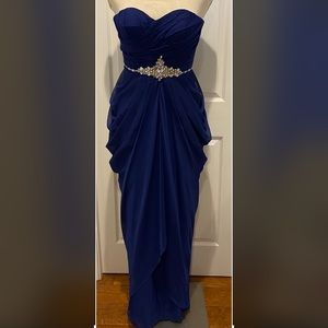 Blue strapless formal dress